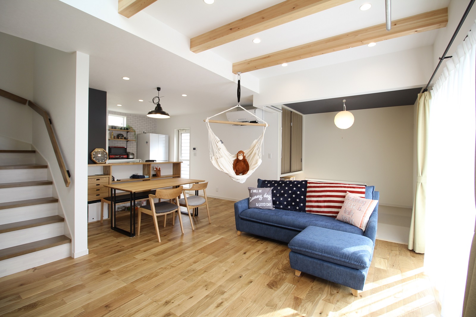 男前インテリアの家（LDK）